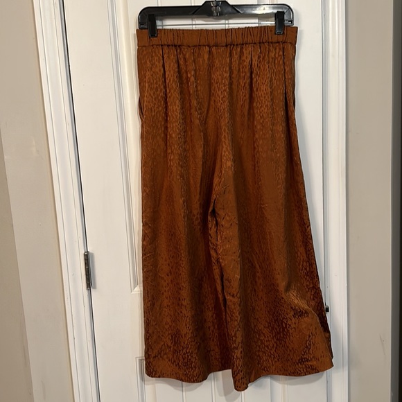 ALC Jameson Silk Cropped Culottes Animal Print Size 4 - Picture 7 of 13